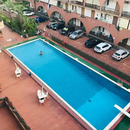 Paradise Holiday Apartment *