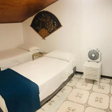 Paradise Holiday Apartment *
