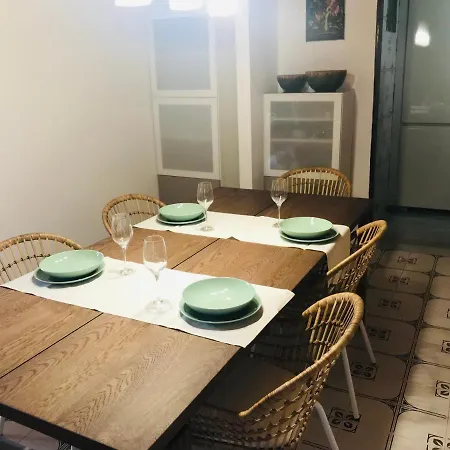 Paradise Holiday Apartment *